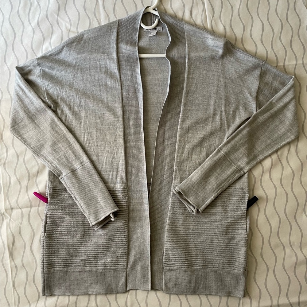 Forever 21 Gray Cardigan Knit Sweater Long Sleeve Open Front Size S Thumb Hole